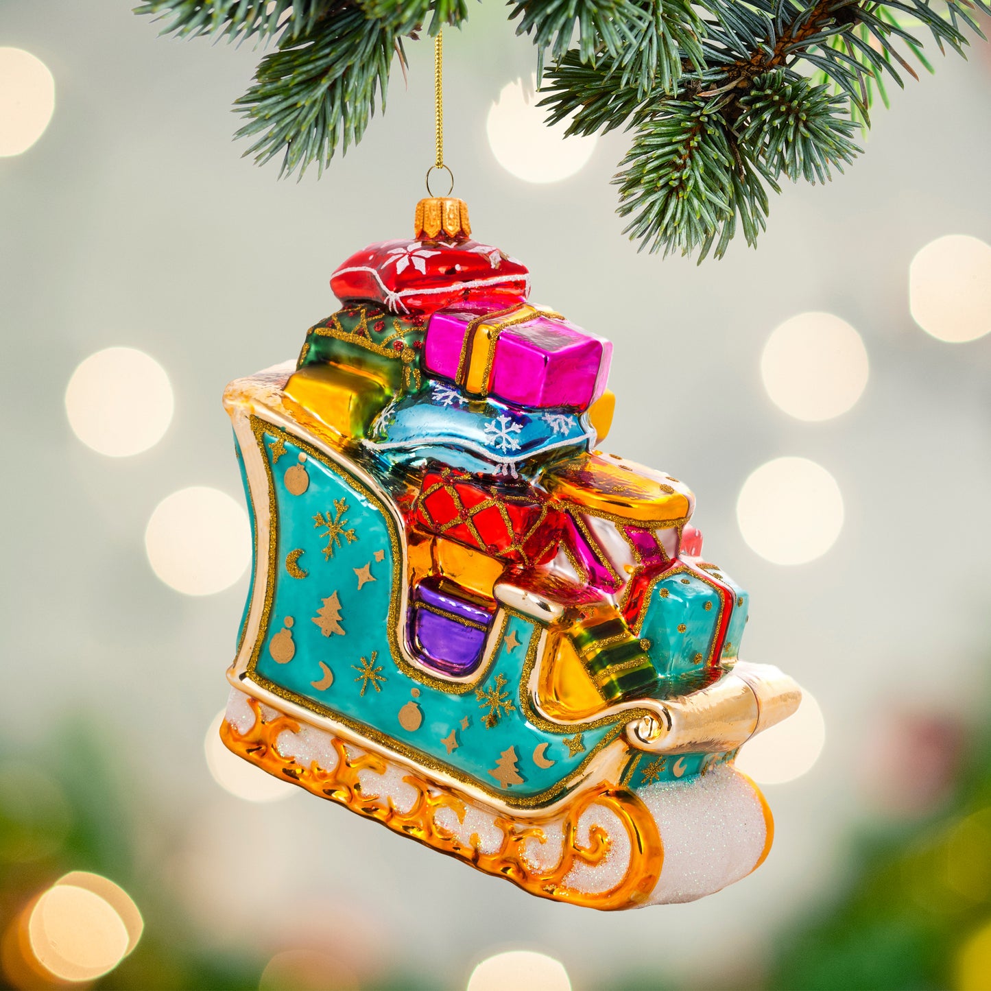 FESTIVE SLEIGH WITH GIFTS