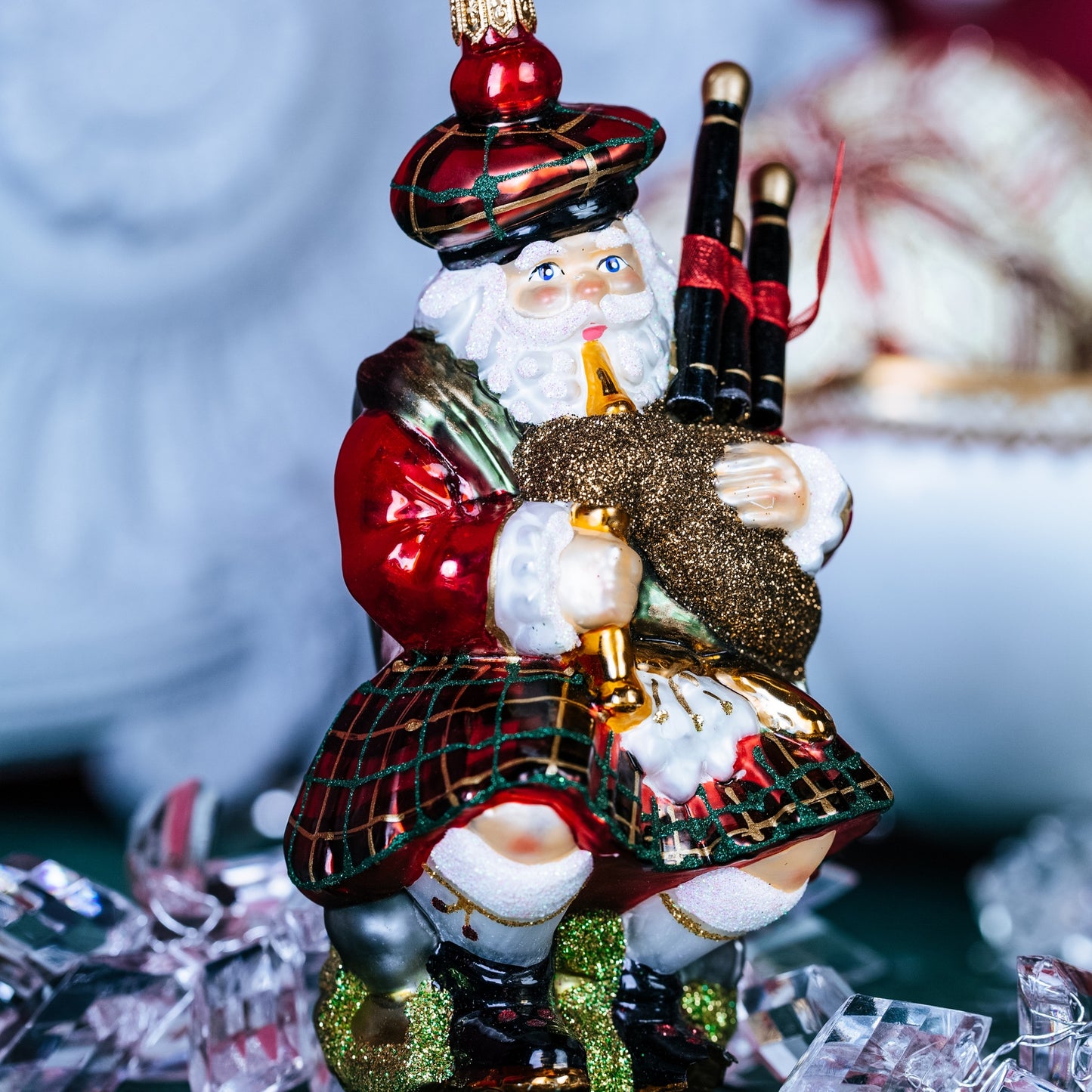 SCOTTISH SANTA WITH BAGPIPE