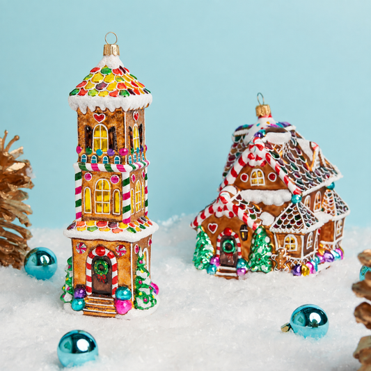 SUGARPLUM GINGERBREAD HOUSE