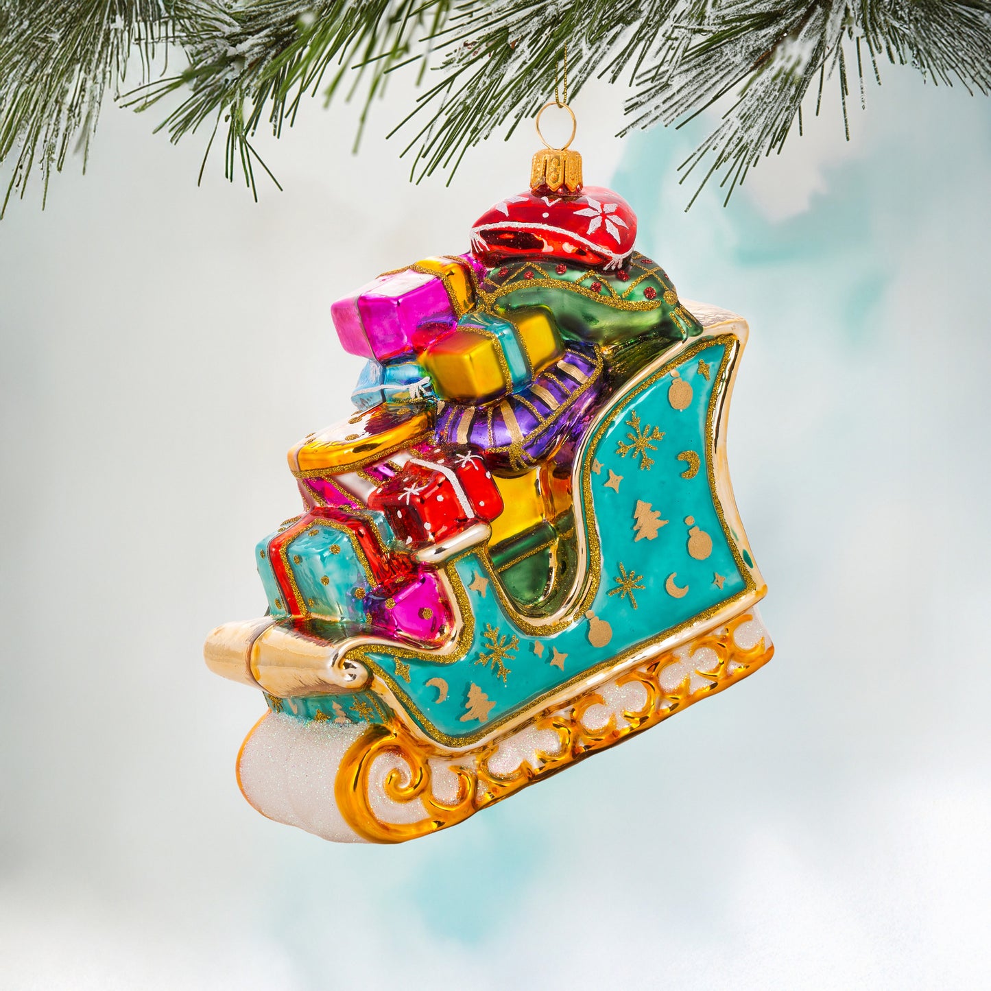 FESTIVE SLEIGH WITH GIFTS