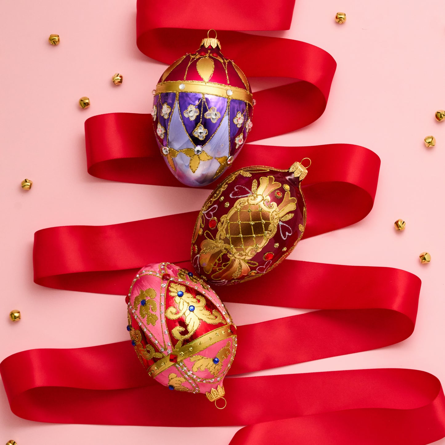 KENSINGTON RED FABERGÉ EGG