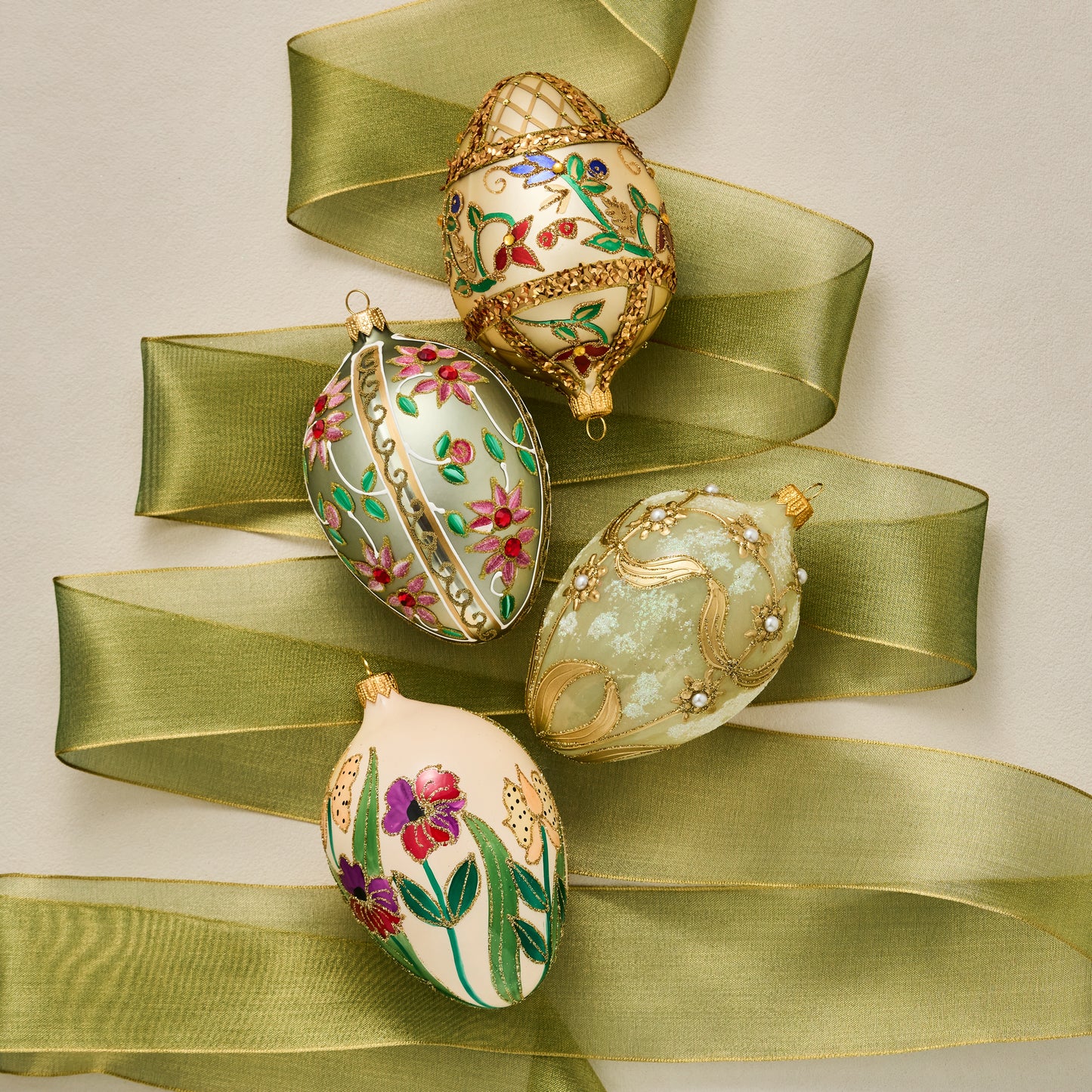BLUSH PINK & GREEN FABERGÉ EGG