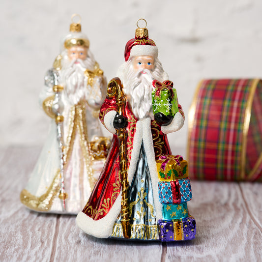 CLASSIC SANTA WITH GIFTS